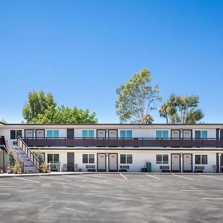 California Inn Anaheim Eksteriør bilde