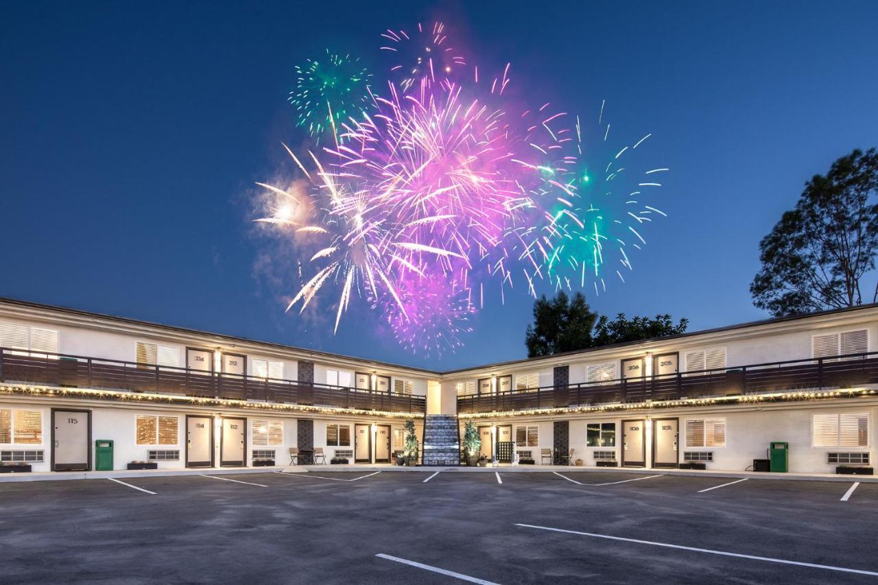 California Inn Anaheim Eksteriør bilde
